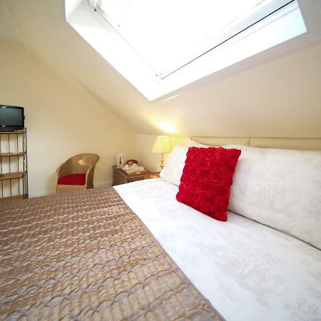 Glendevon Central Bed And Breakfast เอดินบะระ ภายนอก รูปภาพ