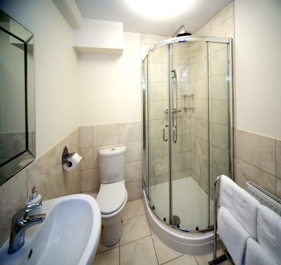 Glendevon Central Bed And Breakfast เอดินบะระ ภายนอก รูปภาพ