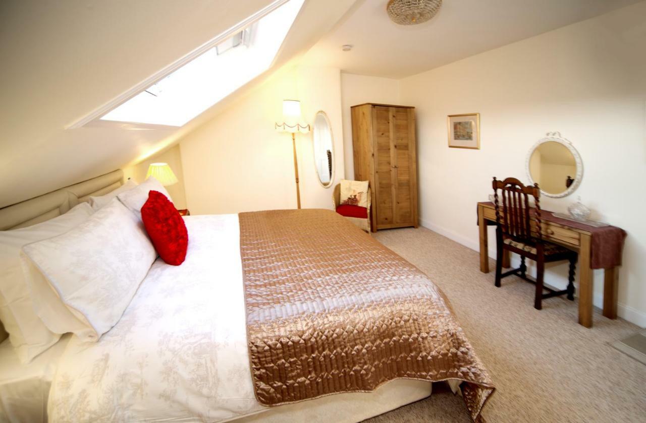 Glendevon Central Bed And Breakfast เอดินบะระ ภายนอก รูปภาพ